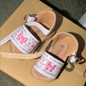 Girls' White Sandals with Pink Bow Accent